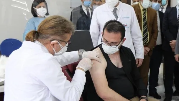 Yerli aşı gönüllüsü: Hiçbir sağlık problemi yaşamadım.